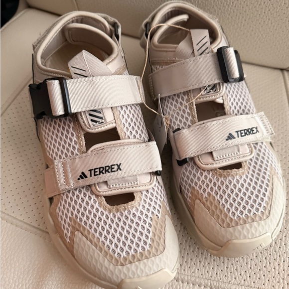 Adidas Terrex sandals unisex size men 8 women 9